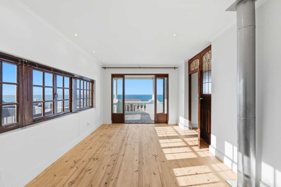 4 Bedroom Property for Sale in Kalk Bay Western Cape